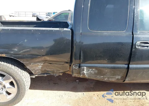 2003 GMC Sierra 1500 Sle z USA, uszkodzony, nr VIN 2GTEC19V331318902